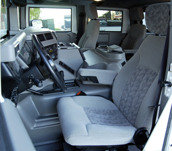 2002 Hummer H1 Interior