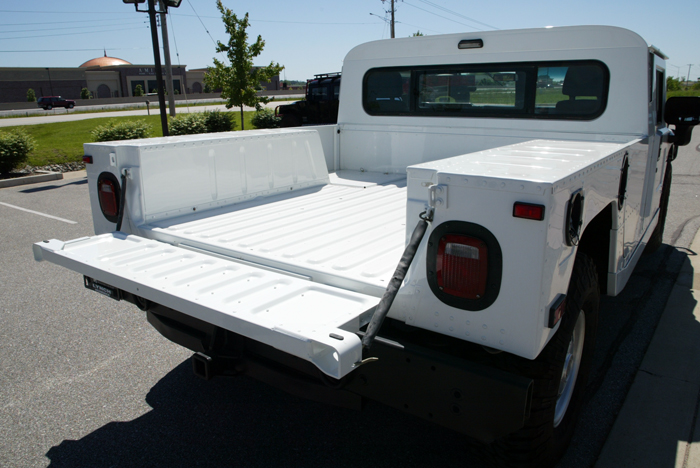 Pre-Owned 2003 Hummer H1 2 Door Ext. Cab