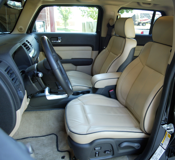 2009 Hummer H3 Light Cashmere Leather Interior