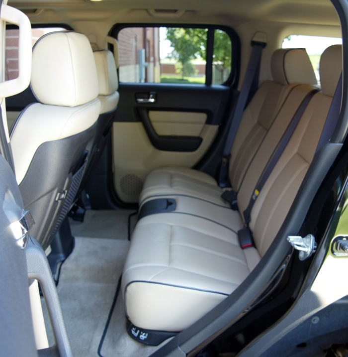 2007 Hummer H3 Interior