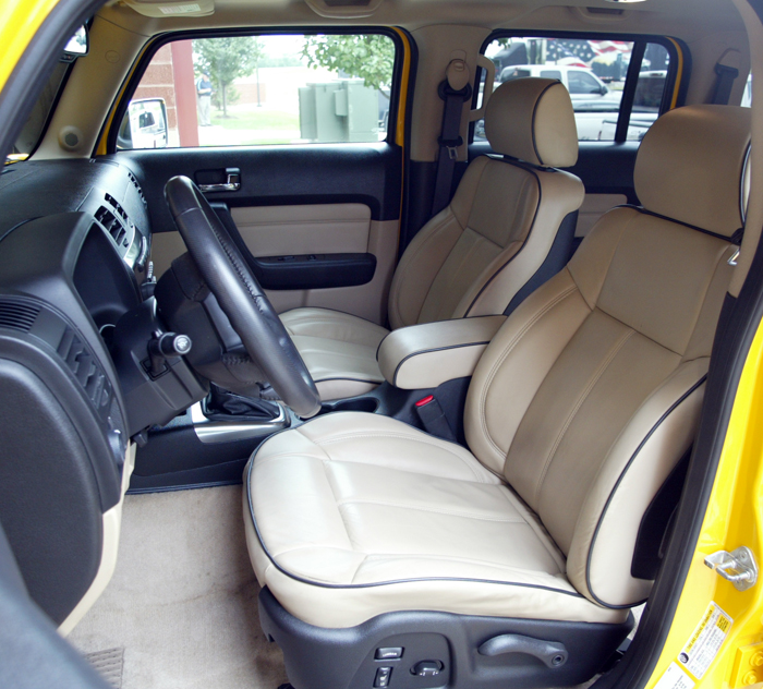 2006 Hummer H3 Light Cashmere Leather Interior