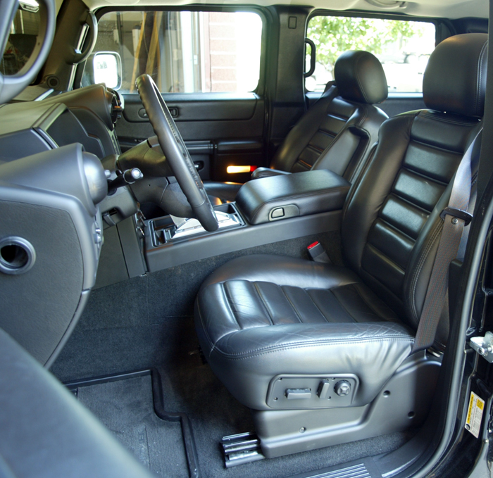 2006 Hummer H2 Ebony Interior