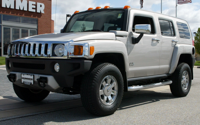 2008 Used Boulder Gray Metallic Hummer H3 available at Lynch Hummer
