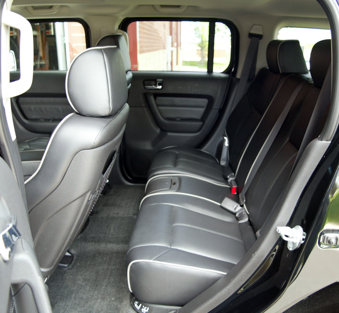 2007 Hummer H3 Interior