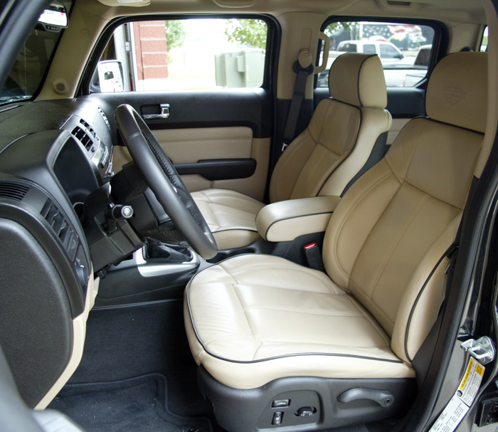 2009 Hummer H3T Light Cashmere Leather Interior